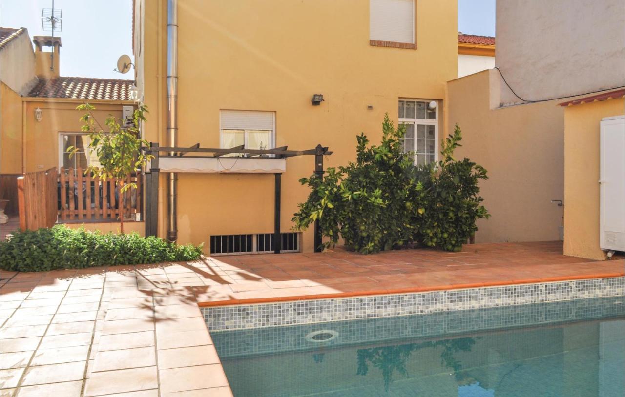 Cozy Home In Olivares With Outdoor Swimming Pool Zewnętrze zdjęcie