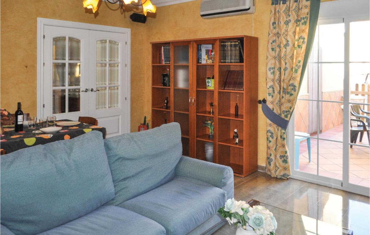 Cozy Home In Olivares With Outdoor Swimming Pool Zewnętrze zdjęcie
